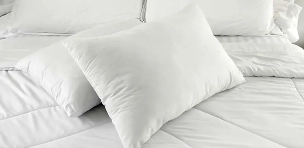Here’s how to clean dirty bed pillows to give them whiteness and a